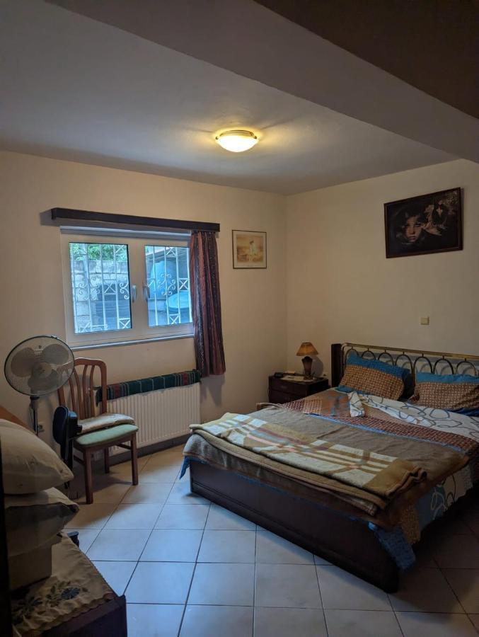 1 Bedroom Apartment Close To The Sea Artemida  Exteriör bild